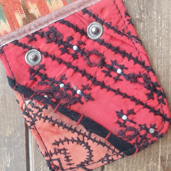 🐨 Free People Boho Embroidered Repurposed vtg banjara hippie Wallet card case - Picture 7 of 9